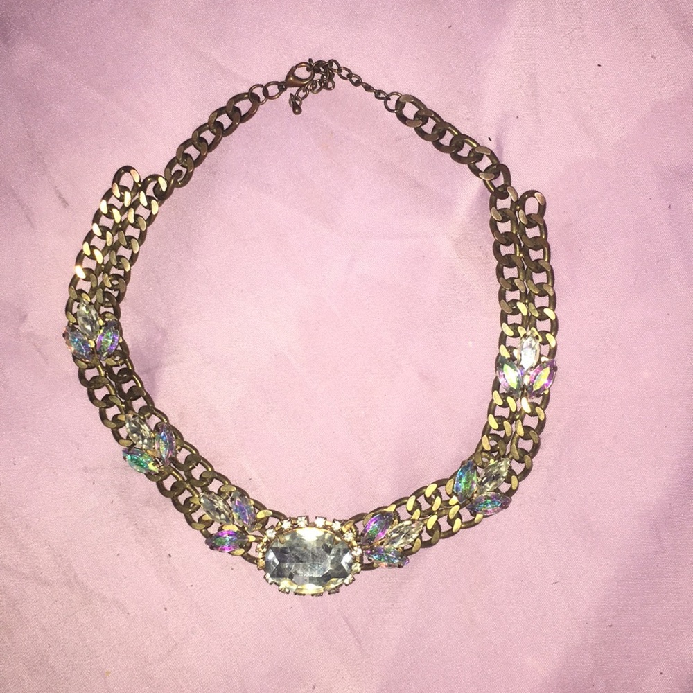 Gold n rhinestone necklace